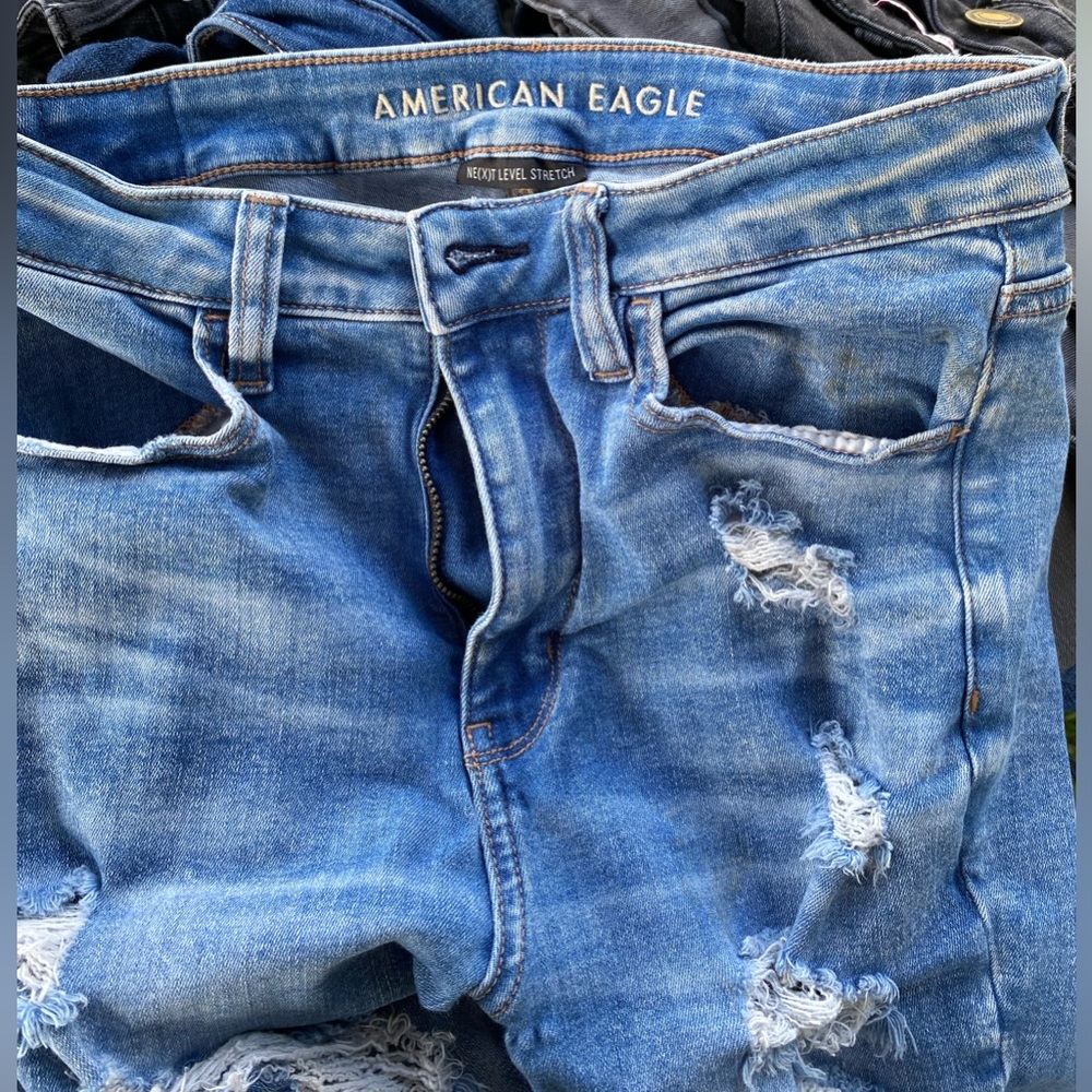 Women’s American Eagle jeans size 6